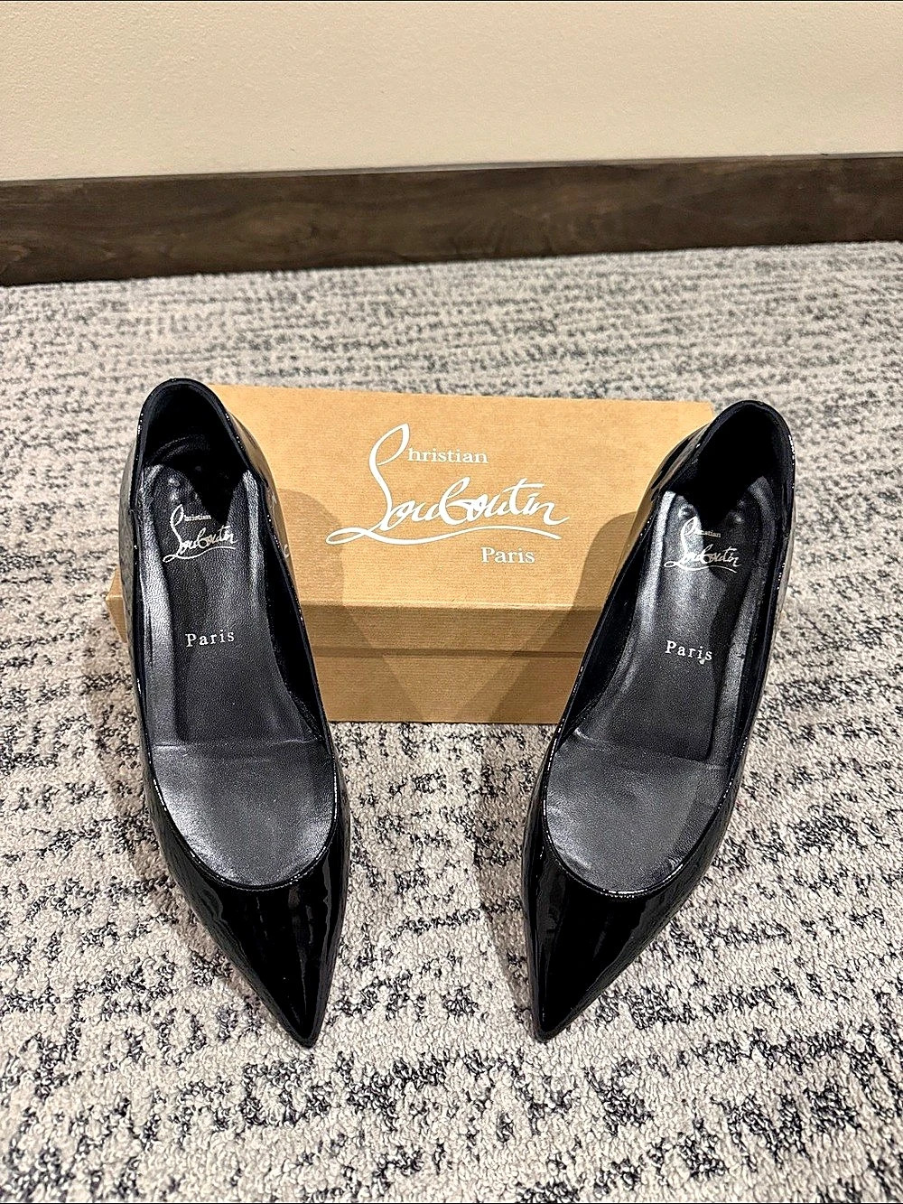Christian Louboutin So Kate Pointed Toe Pumps Black EU 38